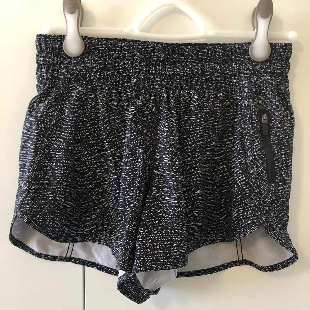 lululemon tracker shorts size 8